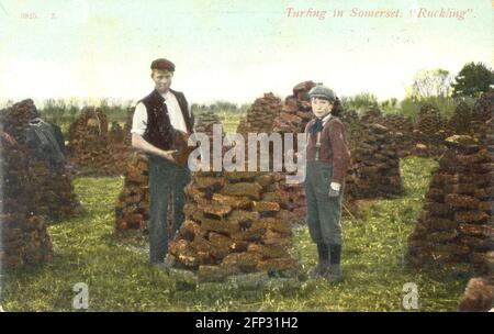 Postkarte Nr. 3825. 3 -Turfen in Somerset 'Ruckling' um 1905 Stockfoto