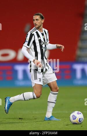 Reggio Emilia, Italien. Mai 2021. Adrien Rabiot von Juventus während des Coppa Italia-Spiels im Mapei-Stadion - Cittˆ del Tricolore, Sassuolo. Bildnachweis sollte lauten: Jonathan Moscrop/Sportimage Kredit: Sportimage/Alamy Live News Stockfoto