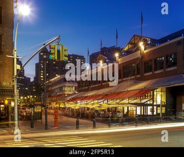 2005 HISTORISCHE RESTAURANTS SCHERMERHORN REIHEN SICH IN DER SOUTH STREET SEAPORT DOWNTOWN MANHATTAN NEW YORK CITY USA Stockfoto