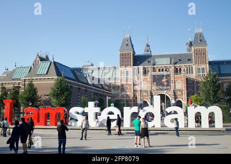 Amsterdam, Niederlande - 27 2018. Juni: Schild "I amsterdam" vor dem Rijks Museum in Amsterdam. Stockfoto