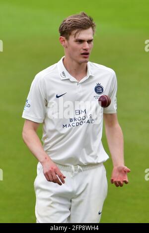 The Kia Oval, London, Großbritannien. Mai 2021. Blake Cullen aus Middlesex am 1. Tag des LV=Insurance County Championship-Spiels zwischen Surrey und Middlesex: Kredit: Ashley Western/Alamy Live News Stockfoto