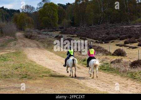 Woodbridge, Suffolk, Großbritannien, 01 2021. Mai: Eine Veranstaltung zum Reiten auf dem Reitweg Stockfoto