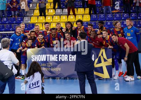 Barcelona, Spanien. Mai 2021. Die Spieler des FC Barcelona während des EHF Champions League Viertelfinalmatches zwischen dem FC Barcelona und HC Meshkov Brest im Palau Blaugrana in Barcelona, Spanien. Quelle: David Ramirez/DAX/ZUMA Wire/Alamy Live News Stockfoto