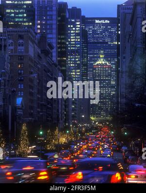 2005 HISTORISCHE CHRISTMAS TRAFFIC PARK AVENUE MIDTOWN MANHATTAN NEW YORK STADT USA Stockfoto