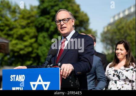 Washington, Usa. Mai 2021. Der US-Repräsentant Andy Biggs (R-AZ) spricht auf einer Pressekonferenz der Republikaner im Repräsentantenhaus, die „mit Israel stehen“, über die aktuelle Situation dort. Kredit: SOPA Images Limited/Alamy Live Nachrichten Stockfoto