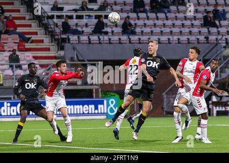 EMMEN, NIEDERLANDE - 20. MAI: Lex improvisiert NAC Breda während des niederländischen Eredivisie-Play-offs-Spiels zwischen FC Emmen und NAC am 2. Mai in De Oude Meerdijk Stockfoto