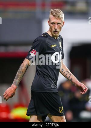 EMMEN, NIEDERLANDE - 20. MAI: Lex improvisiert NAC Breda während des niederländischen Eredivisie-Play-offs-Spiels zwischen FC Emmen und NAC am 2. Mai in De Oude Meerdijk Stockfoto