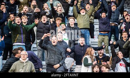 Aarhus, Dänemark. Mai 2021. Fußballfans von Aarhus GF gesehen während des 3F Superliga-Spiels zwischen Aarhus GF und Broendby IF im Ceres Park in Aarhus. (Foto: Gonzales Photo/Alamy Live News Stockfoto