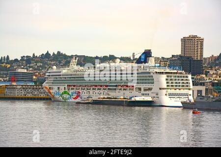 Kreuzfahrt-Schiff - Norwegian Pearl in Seattle WA Stockfoto