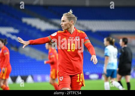 Cardiff, Wales. 27. Oktober 2020. Jess Fishlock of Wales Women während des UEFA Women's European Championship 2020 Qualifying Group C-Spiels zwischen Wales Women und Norway Women am 27. Oktober 2020 im Cardiff City Stadium in Cardiff, Wales, Großbritannien. Quelle: Duncan Thomas/Majestic Media. Stockfoto