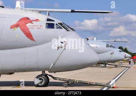 Royal Air Force, RAF, Hawker Siddeley Nimrod R1 signalisiert das intelligente „Spy Plane“-Flugzeug XV249 bei RAF Waddington von 51 Squadron. Letztes Jahr 2011 Stockfoto