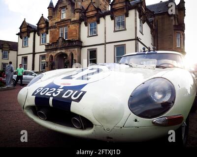 Vorderseite des Jaguar E-Type-Sportwagens bei der Concours-Veranstaltung Stockfoto