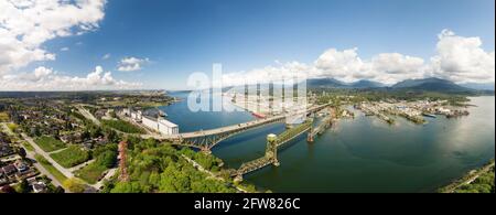 Industriegelände und Second Narrows Bridge Stockfoto