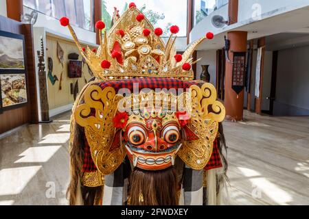 Zeremonielle Maske von Barong Ket (Lion Barong), balinesischer Hindu-Mythologie-Charakter. Bali, Indonesien. Stockfoto