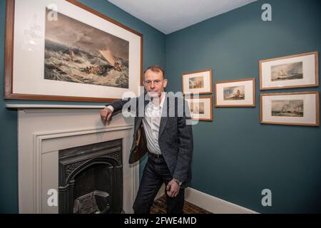 Andrew Marr eröffnet bahnbrechende Ausstellung im Haus von J W M Turner, Sandycoombe Road, St Margarets, Twickenham, England, VEREINIGTES KÖNIGREICH Stockfoto