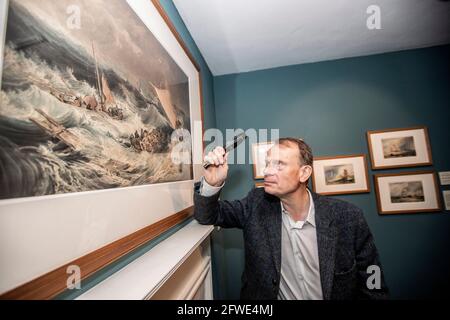 Andrew Marr eröffnet bahnbrechende Ausstellung im Haus von J W M Turner, Sandycoombe Road, St Margarets, Twickenham, England, VEREINIGTES KÖNIGREICH Stockfoto