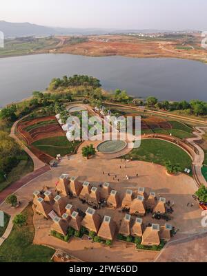 Luftaufnahme des Dongfengyun Parks in Mile, Yunnan - China Stockfoto