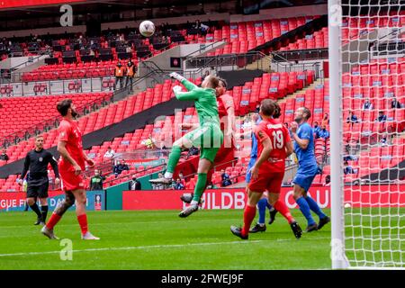 London, Großbritannien. Mai 2021. Binfield FC nimmt im Finale der FA Vase gegen Warrington Rylands FC an. Kredit: Thomas Jackson/Alamy Live Nachrichten Stockfoto