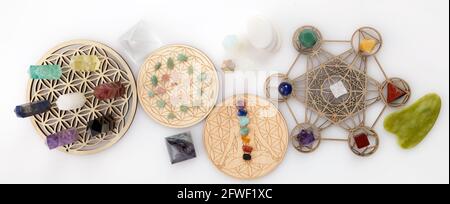 Meditation, reiki und spirituelle Heilung Hintergrund. Gitter für heilende Kristalle. Stockfoto