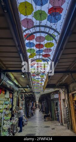 Das christliche Viertel ist eines der vier Viertel der ummauerten Altstadt von Jerusalem, die anderen drei sind das jüdische Viertel, das muslimische Viertel an Stockfoto