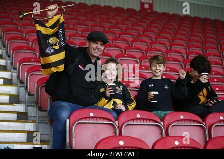 London, Großbritannien. Mai 2021. TWICKENHAM ENGLAND - 22. MAI: Während des Premier Semi- Final Spiels zwischen Harlequins Women und Wesps Ladies im Twickenham Stoop Stadium am 22. Mai 2021 in London, England Credit: Action Foto Sport/Alamy Live News Stockfoto