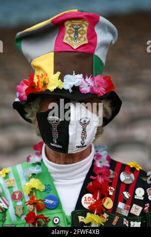 London, Großbritannien. Mai 2021. TWICKENHAM ENGLAND - 22. MAI: Kins-Fans beim Premier-Halbfinale zwischen Harlekins-Frauen und Wesps-Damen am 22. Mai 2021 im Twickenham Stoop Stadium in London, England Credit: Action Foto Sport/Alamy Live News Stockfoto