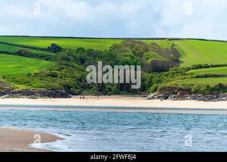 Über die Kamelmündung nach St Georges Cove, nahe Padstow in North Cornwall. Stockfoto