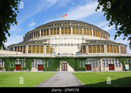 Außenansicht der Centennial Hall in Breslau, Polen, ein Meisterwerk der frühen Moderne, eine Multifunktionshalle aus Stahlbeton Stockfoto