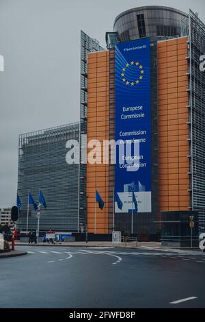 Brüssel, Belgien - 17. August 2019: Fassade des Berlaymont, eines Bürogebäudes in Brüssel, Belgien, in dem sich der Hauptsitz der europäischen Hauptstadt befindet Stockfoto