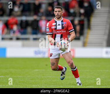 Eccles, Großbritannien. Mai 2021. Declan Patton (29) von Salford Red Devils mit dem Ball in Eccles, Vereinigtes Königreich am 5/22/2021. (Foto von Simon Whitehead/News Images/Sipa USA) Quelle: SIPA USA/Alamy Live News Stockfoto