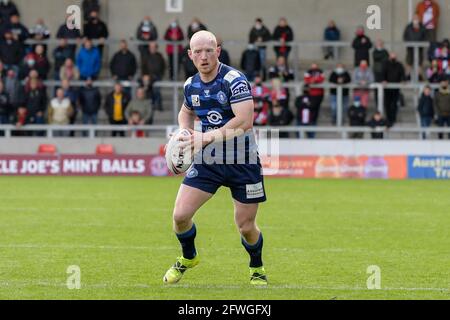 Eccles, Großbritannien. Mai 2021. Liam Farrell (12) von Wigan Warriors mit dem Ball in Eccles, Vereinigtes Königreich am 5/22/2021. (Foto von Simon Whitehead/News Images/Sipa USA) Quelle: SIPA USA/Alamy Live News Stockfoto