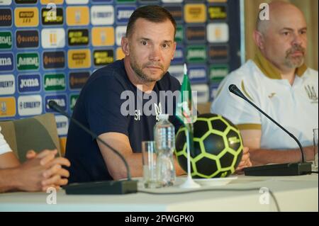 Charkiw, Ukraine - 21. Mai 2021: Pressekonferenz Andriy Schewtschenko, Leiter der ukrainischen Nationalmannschaft Stockfoto