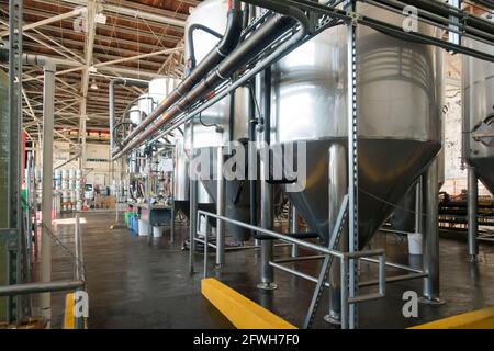 Biergrubensachen in einer Mikrobrauerei (Craft Brewery) - USA Stockfoto