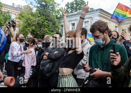 KIEW, UKRAINE - 21 2021. Mai: Protestaktion gegen den Machtmissbrauch der Polizei. Die Teilnehmer fordern die Entlassung des Leiters der Abteilung und ' Stockfoto