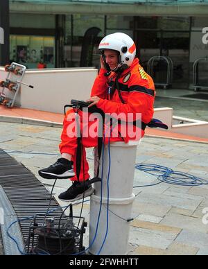 22. Mai 2021, Rennstrecke Monaco, Monte Carlo, FORMEL 1 GRAND PRIX DE MONACO 2021, 20. - 23. Mai 2021, das Bild zeigt einen Marschall bei der Arbeit. Stockfoto