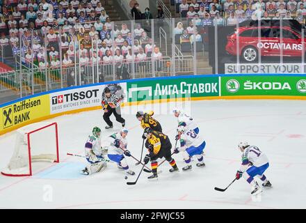 Riga, Lettland. Mai 2021. Stefan LOIBL, DEB 15 Frederik TIFFELS, DEB 95 NORWEGEN - DEUTSCHLAND 1-5 IIHF EISHOCKEY-WELTMEISTERSCHAFT Gruppe B in Riga, Lettland, Lettland, 22. Mai 2021, Staffel 2020/2021 © Peter Schatz / Alamy Live News Credit: Peter Schatz/Alamy Live News Stockfoto