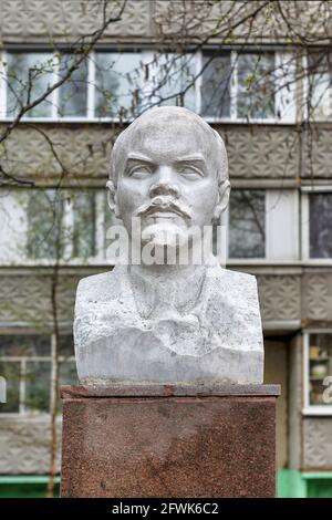 Büste des sowjetischen Führers Wladimir Uljanow. Surgut, Russland - 17, Mai 2021. Stockfoto