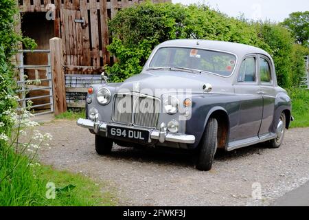 Mai 2021 - Oldtimer Rover 100, Baujahr 1959 Und 1962 Stockfoto