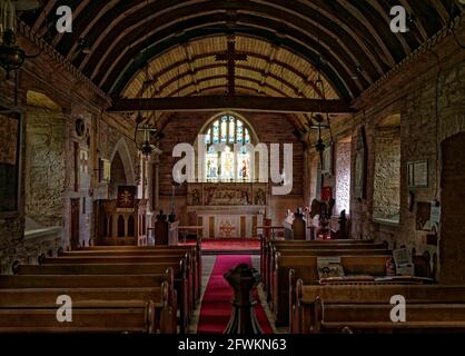 Die St. Faith's Church im Dorf Bacton in Herefordshire befindet sich in einer erhöhten Position und blickt auf den Fluss Dore und das Golden Valley. Stockfoto