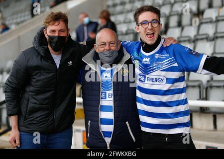 Newcastle, Großbritannien. März 2021. NEWCASTLE UPON TYNE, 22. MAI HALIFAX Panthers Anhänger vor dem BETFRED Championship-Spiel zwischen Newcastle Thunder und Halifax Panthers am Sonntag, 23. Mai 2021 im Kingston Park, Newcastle. (Quelle: Chris Lishman) Quelle: MI News & Sport /Alamy Live News Stockfoto