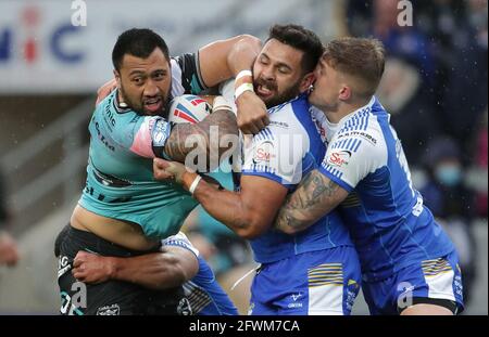 Ligi Sao (links) von Hull FC in Aktion während des Betfred Super League-Spiels im Emerald Headingley Stadium, Leeds. Bilddatum: Sonntag, 23. Mai 2021. Stockfoto