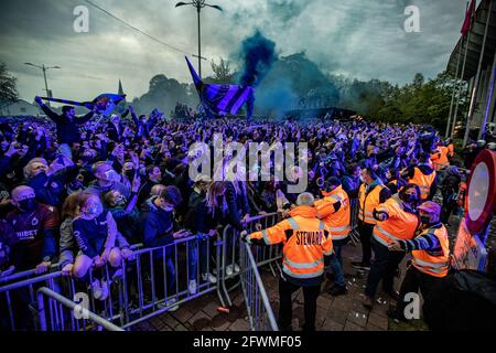 Die Fans des Clubs auf einer Party für die Fans von Der belgische Fußballverein Club Brügge KV feiert den Sieg „Jupiler Pro League“ erste Divis Stockfoto