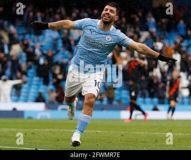 Manchester, England, 23. Mai 2021. Sergio Aguero von Manchester City feiert sein zweites Tor während des Spiels der Premier League im Etihad Stadium, Manchester. Bildnachweis sollte lauten: Darren Staples / Sportimage Credit: Sportimage/Alamy Live News Stockfoto