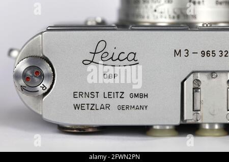 Eine klassische Leica M3 Entfernungsmesser-Kamera mit Summarit 50mm f1.5 Ernst Leitz Objektiv. Stockfoto