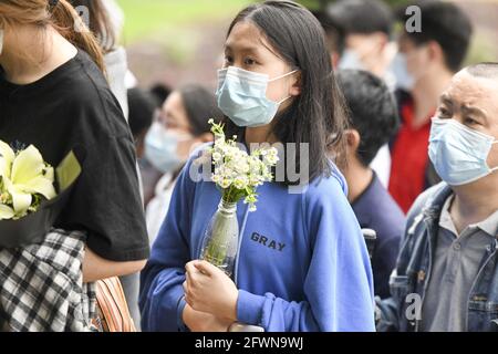 Changsha, China. Mai 2021. Die Menschen verabschieden sich vom Vater des Hybrid-Reis-Akademikers Yuan Longping, der am 22. Mai 2021 im Alter von 91 Jahren in Changsha, Hunan, China, verstorben ist.(Foto: TPG/cnsphotos) Quelle: TopPhoto/Alamy Live News Stockfoto