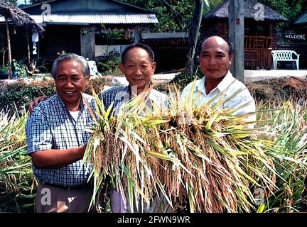 Changsha, China. Mai 2021. Die Menschen verabschieden sich vom Vater des Hybrid-Reis-Akademikers Yuan Longping, der am 22. Mai 2021 im Alter von 91 Jahren in Changsha, Hunan, China, verstorben ist.(Foto: TPG/cnsphotos) Quelle: TopPhoto/Alamy Live News Stockfoto