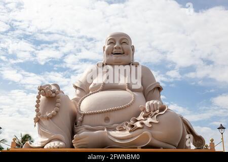 budai in Vinh trang Chua ist ein buddhistischer Tempel in der Nähe von My Tho in der Mekong-Delta-Region im Süden Vietnams. Es ist einer der bekanntesten Tempel in der r Stockfoto