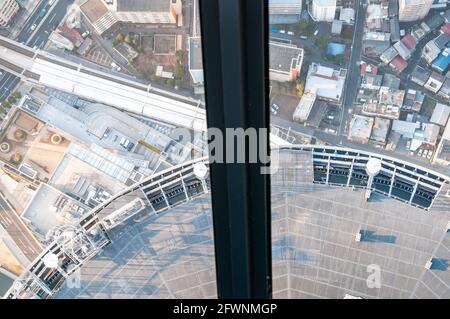 Blick direkt von der Aussichtsplattform des Tokyo Skytree. Stockfoto