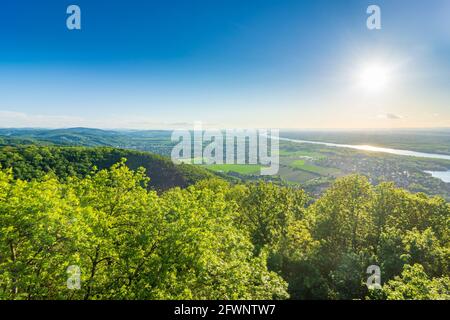 St. Andrä-Wördern: Blick vom Aussichtsturm Tempelbergwarte bei Altenberg auf Wienerwald und Tullnerfeld, Donau im Wienerwald, Wienerwald, nie Stockfoto