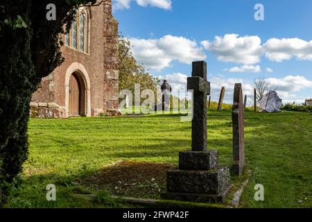 dartmoor, Tod, devon, Familie, Freunde, Grab, Friedhof, Liebe, Holcombe Burnell Kirche, Longdown, Devon Grab, Grabstein, Stockfoto